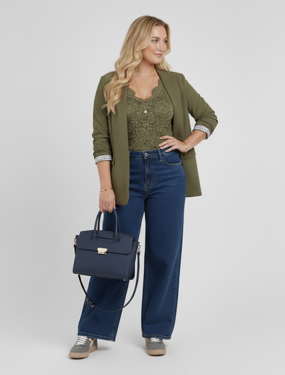 Look Nelsie curvy