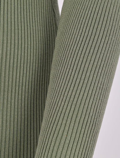 Robe pull côtelée et moulante à décolleté asymétrique - Kaki - 3