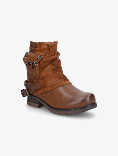 Bottines à pochette cloutée et sangles - Camel - 2