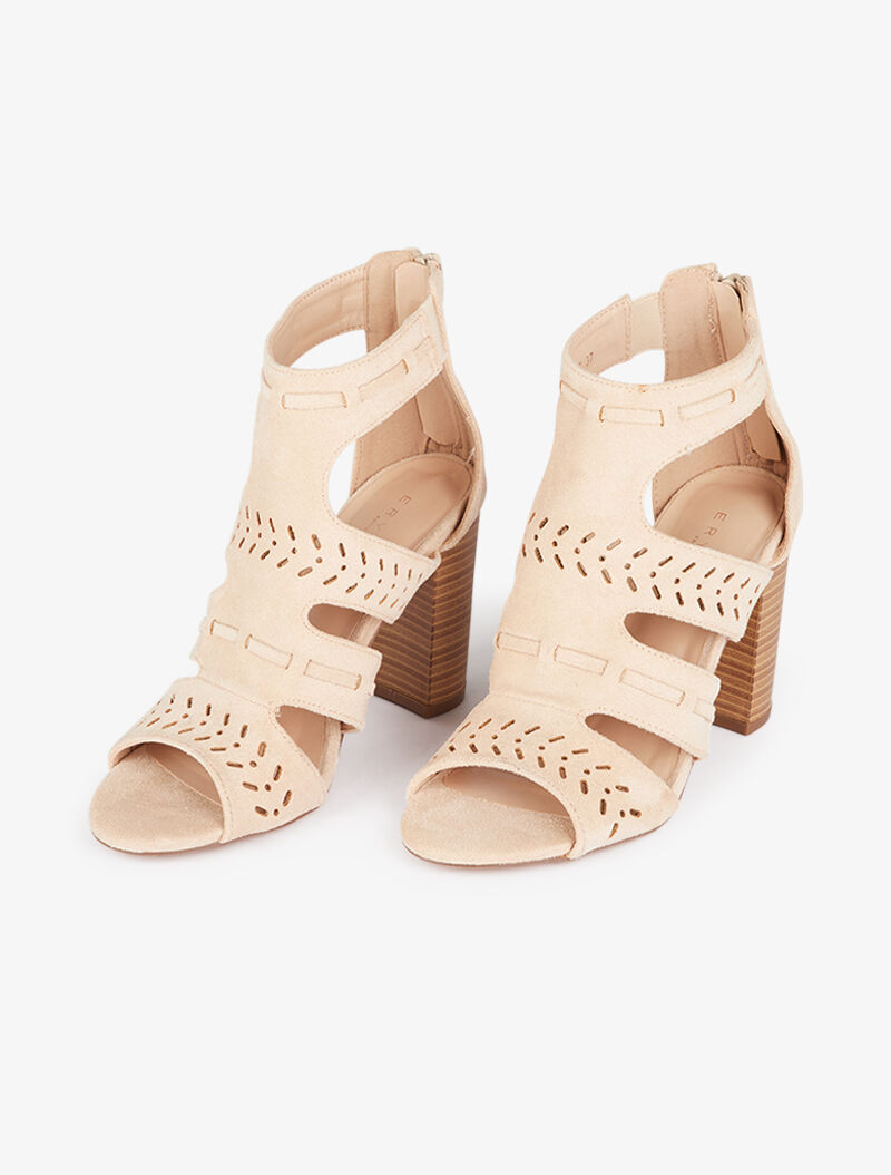 Sandales style bottines a decoupes Inspee